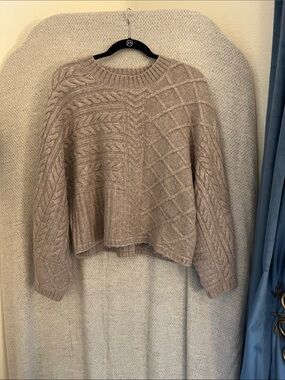 Abercrombie Cable Knit Sweater - Women